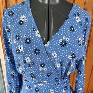 Talbots Blue Floral Faux Wrap Top Medium Long Sleeve Peplum V-Neck